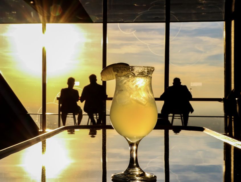 Chicago: 360 Chicago Observation Deck Sip and View Ticket - Choosing the right time for your 90 minutes