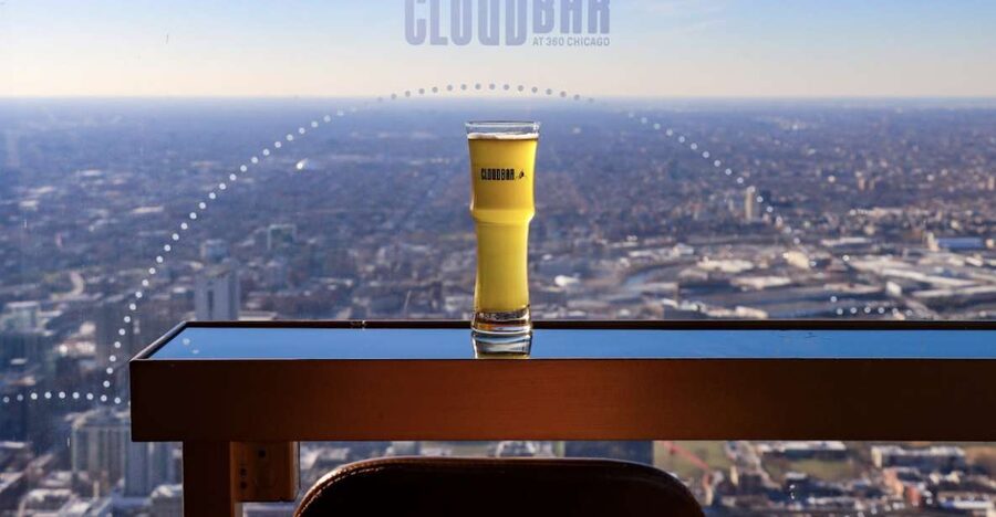 Chicago: 360 Chicago Observation Deck Sip and View Ticket - Reading Chicago from above
