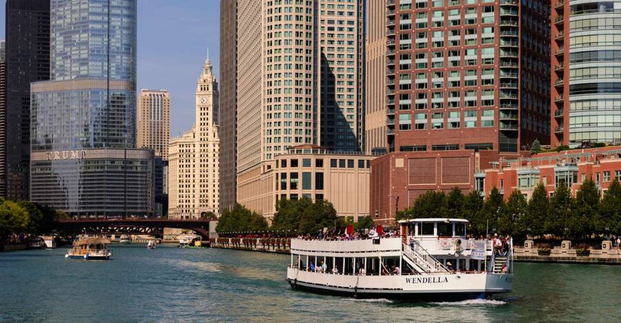 Chicago: 45-Minute Family-Friendly Architecture River Cruise - From Lake Shore Drive to Willis Tower