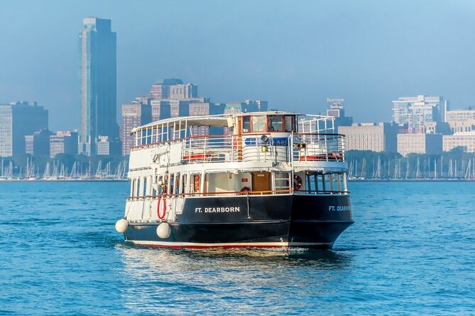 Chicago Architectural River Cruise - Choosing Your Seat and Hearing the Guide