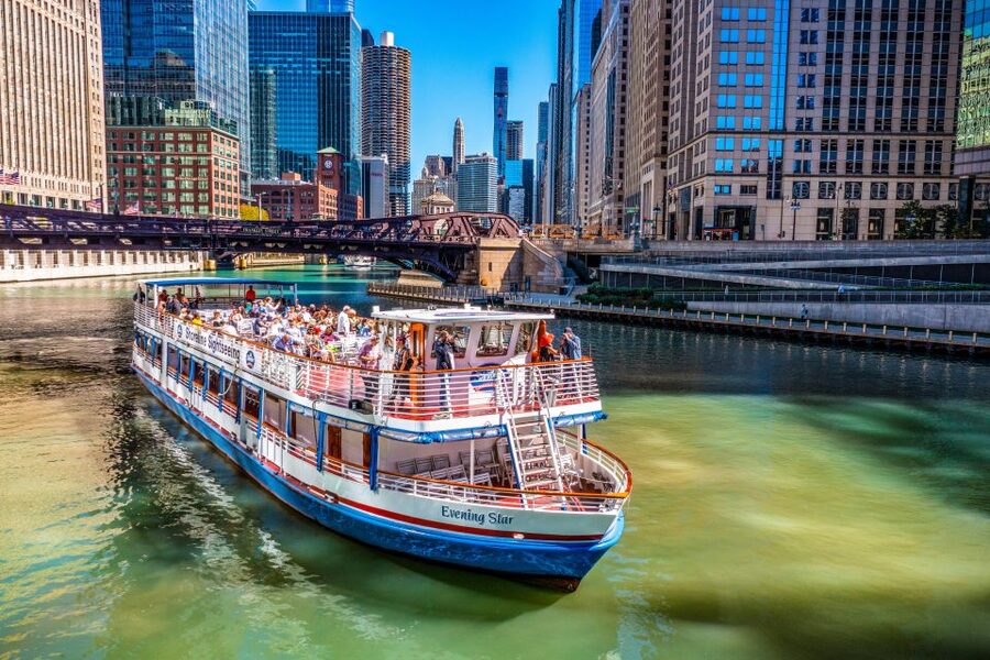 Chicago: Architecture River Cruise Skip-the-Ticket Line - Why the Chicago River is the right place to study architecture