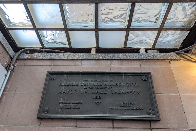 Chicago Architecture Tour: Underground Pedway and the Loop - How much walking, stair climbing, and outdoor time to expect