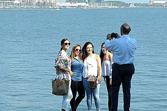 Chicago City Minibus Tour - The skyline viewpoint gives you Chicago’s signature image