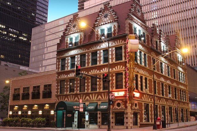 Chicago Gangster and Food Walking Tour - What the guide adds to the experience