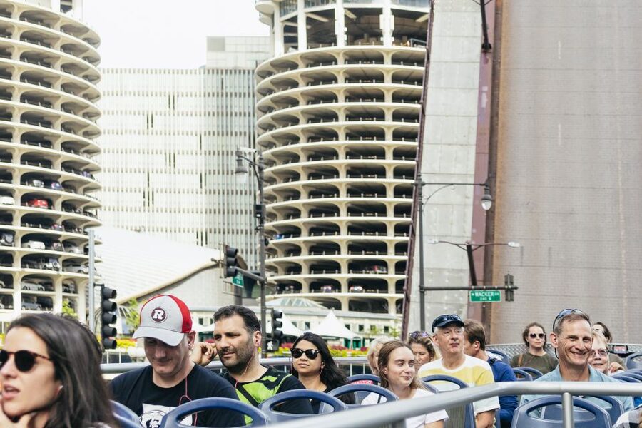 Chicago: Hop-on Hop-off Sightseeing Tour by Open-top Bus - Navy Pier and Lake Michigan