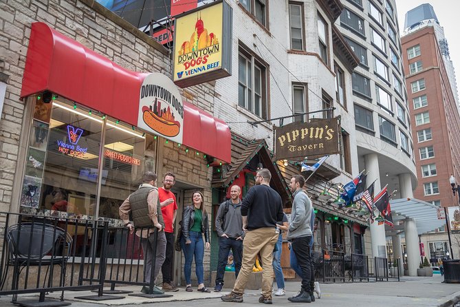 Chicago in a Day: Food, History & Architecture Walking Tour - Chicago River Views and a Lesson in Urban Change