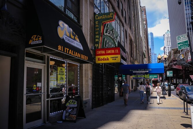 Chicago Loop District Food Tour with Deep Dish & Beef Sandwich - Palmer House and a Chicago hotel story