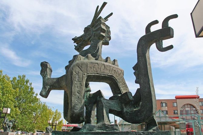Chicago's Chinatown Food and Walking Tour - Nine Dragon Wall and the neighborhood story