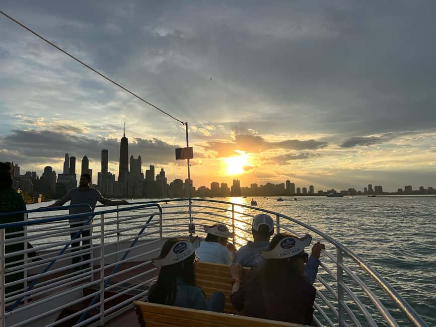 Chicago: Shoreline Lake Michigan Skyline Cruise - Commentary and the architecture angle