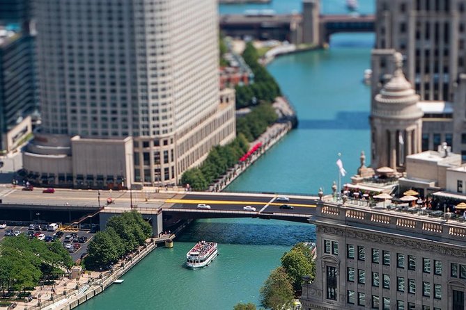 Chicago Sightseeing River and Lake Cruise - Meeting point, parking, and practical planning