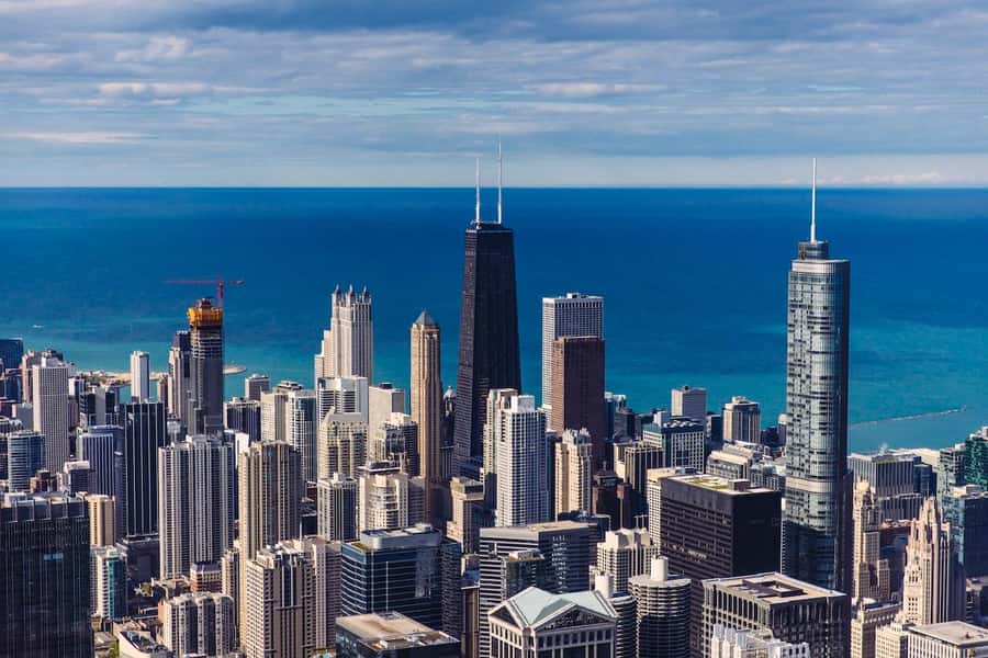 Chicago: Willis Tower Skydeck and The Ledge Ticket - Staff, order, and small points of friction