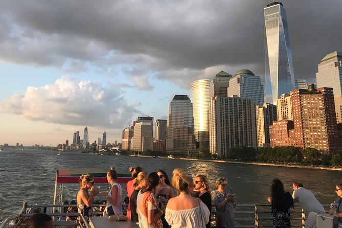 Circle Line: 2hr - New York City Harbor Lights Cruise - One World Trade Center and the changing Manhattan skyline