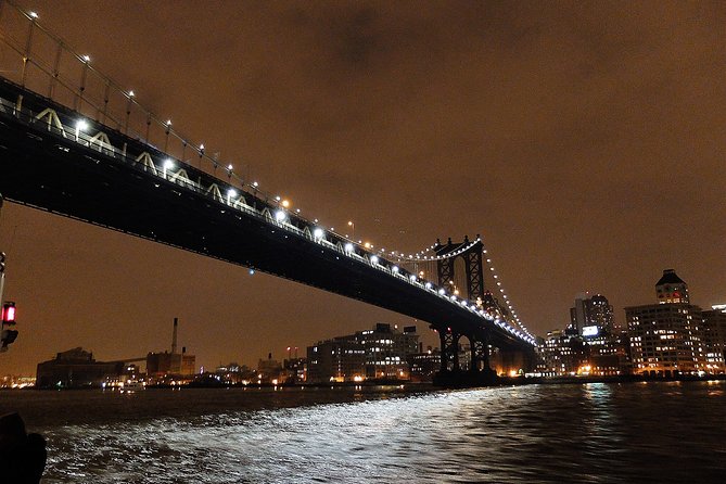 Circle Line: 2hr - New York City Harbor Lights Cruise - Brooklyn Bridge from the water