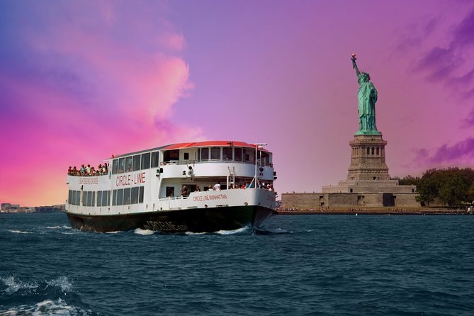Circle Line: 2hr - New York City Harbor Lights Cruise - The Hudson River skyline: the first great view