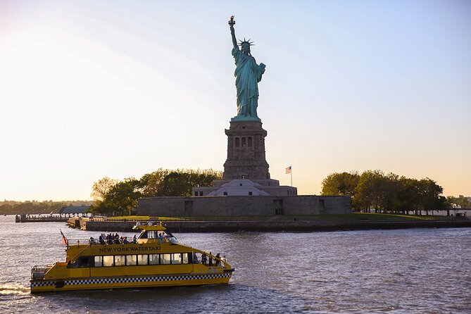 Circle Line: New York City Statue of Liberty Super Express Cruise - New York Harbor, Ellis Island, and the skyline