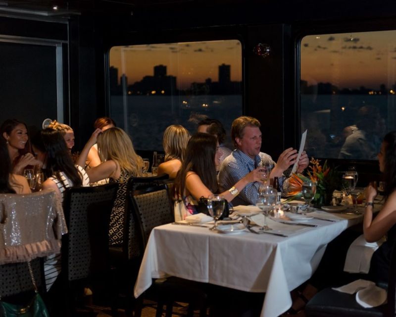 City Cruises Chicago: Premier Lunch or Dinner Cruise - Dress code and what to pack
