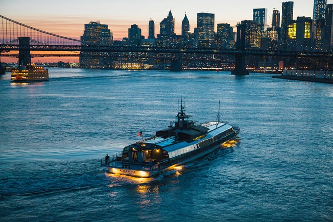 City Cruises New York: Bateaux Premier Dinner Cruise - Hudson River Views from Chelsea to Lower Manhattan