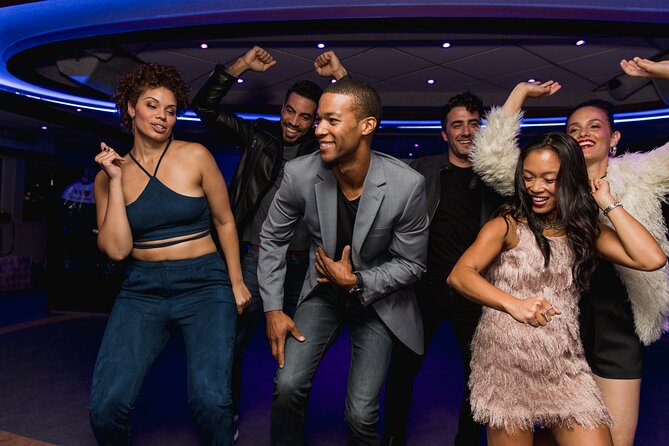 City Cruises New York: Signature Dinner Cruise - The DJ changes the mood after dinner
