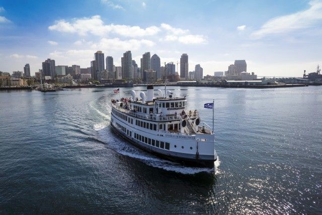 City Cruises San Diego: Best of the Bay Scenic Harbor Tour - Why a harbor cruise helps you read San Diego