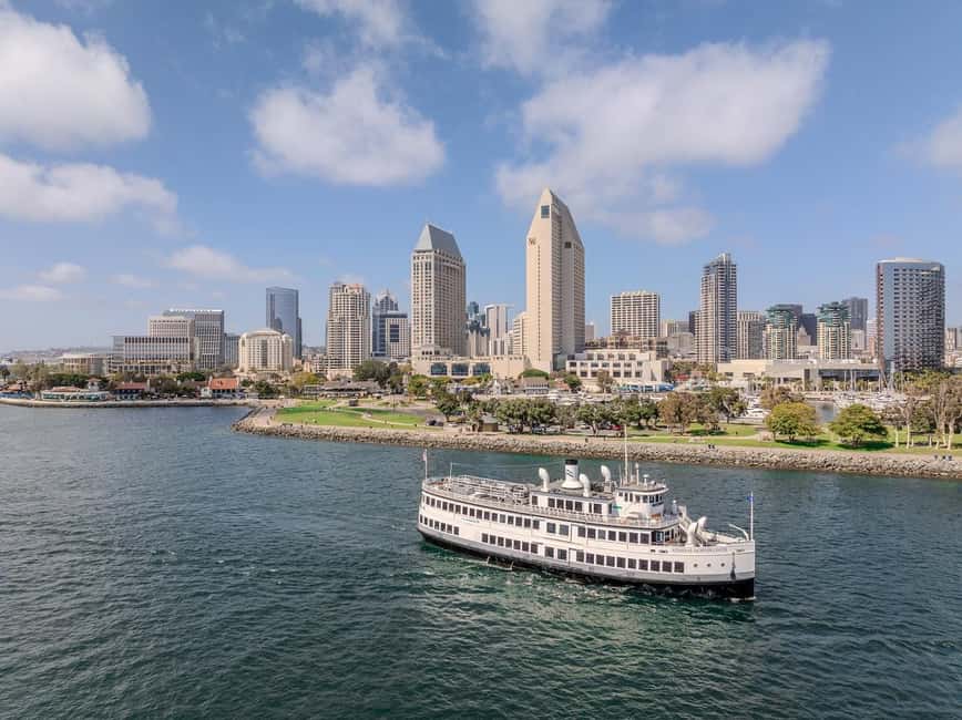City Cruises San Diego: Best of the Bay Scenic Harbor Tour - Shelter Island and Point Loma from the water