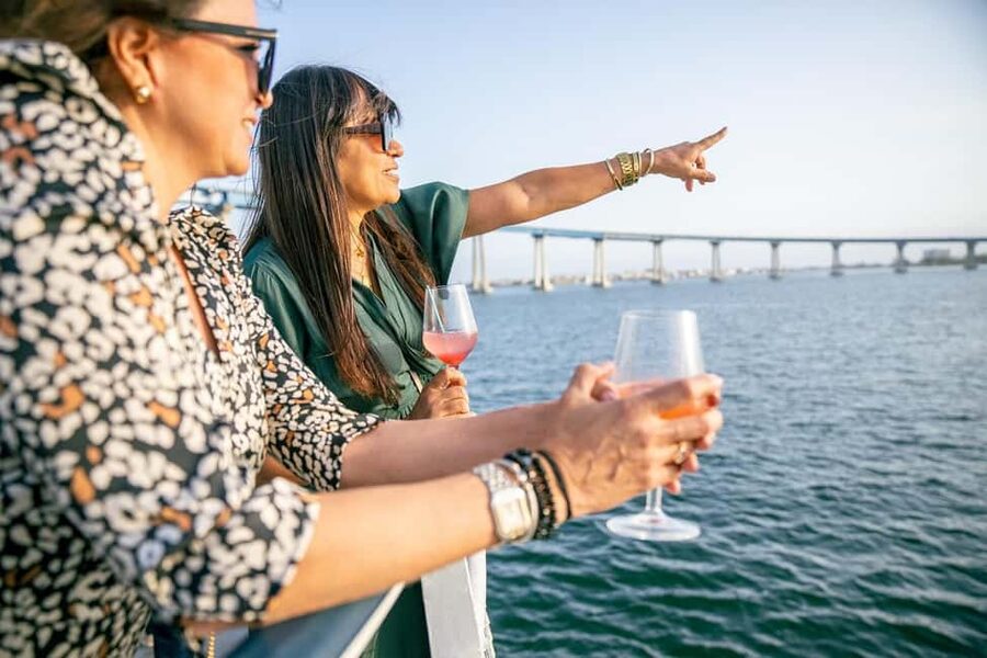 City Cruises San Diego: Best of the Bay Scenic Harbor Tour - Petco Park, Seaport Village and USS Midway