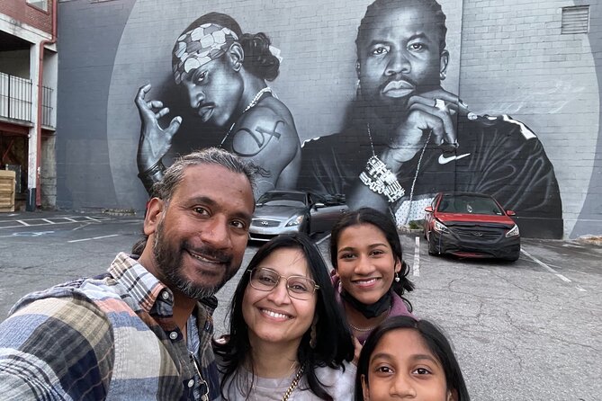 City Lights Atlanta Night-Time Tour with Photos & Dinner Stop - Little Five Points and Atlanta’s alternative side