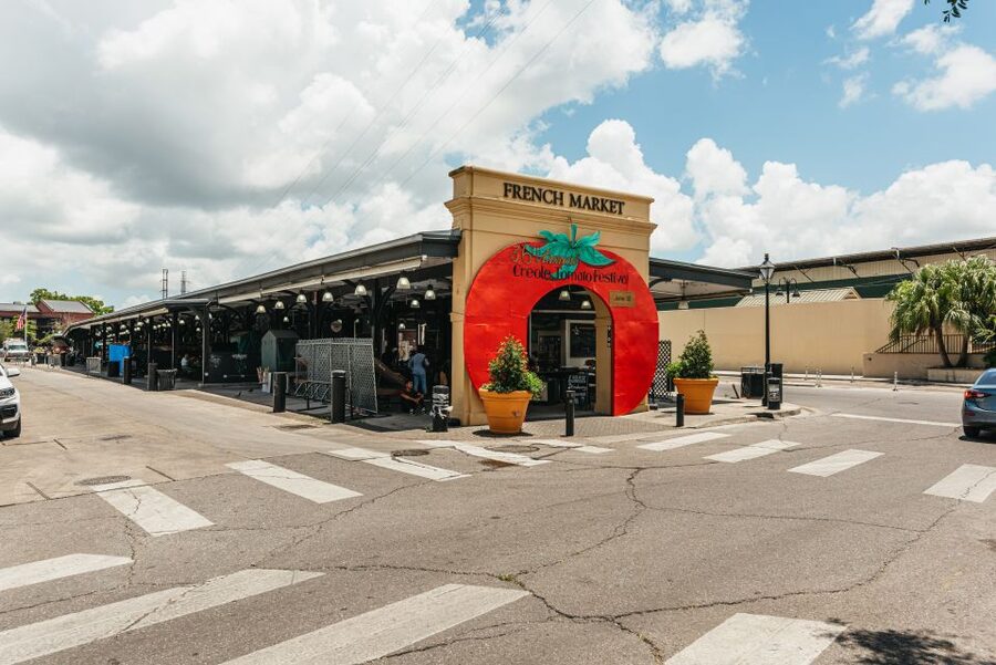 City Sightseeing New Orleans HOHO Bus Tour & Bookable Extras - Stops 16 to 18: Mardi Gras World, the Arts District, and the river