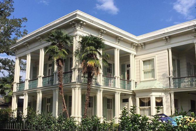 City Tour of New Orleans with Pickup - Cemeteries and Saint Louis Cathedral