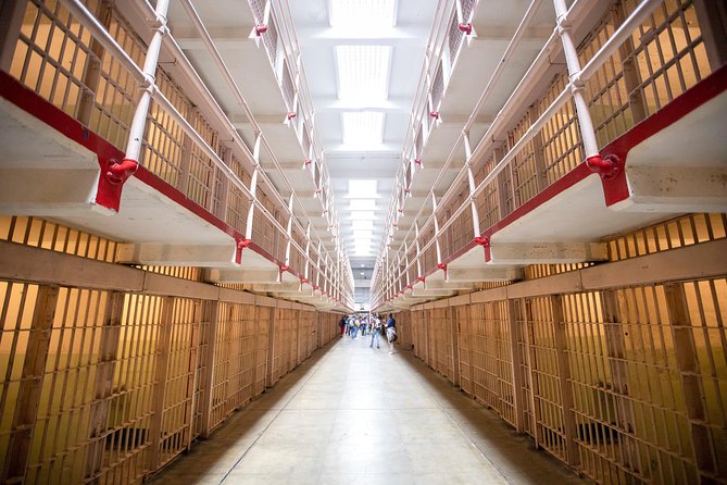 Combo Tour: Alcatraz Island and San Francisco Grand City Tour - Twin Peaks is the city tour’s best viewpoint