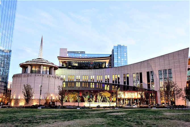 Country Music Hall of Fame and Museum Admission - How long should you spend inside?