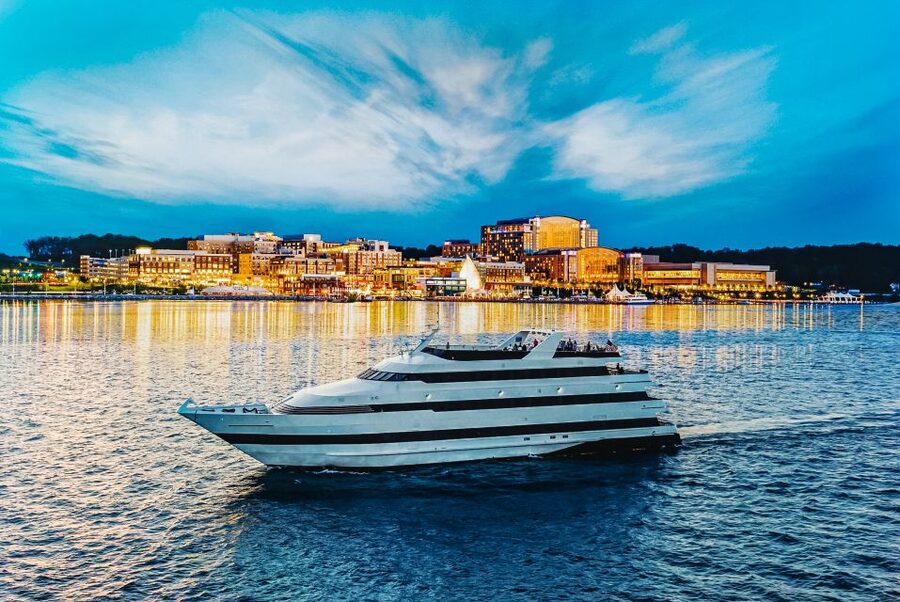 DC: City Cruises Buffet Brunch, Lunch, or Dinner Cruise - Who Will Enjoy This Cruise Most?