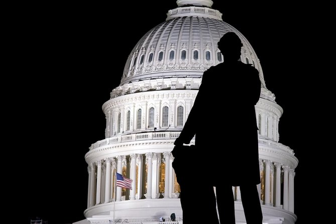 DC Memorials Night Tour: Glass-Roof Convertible Upgrade Option - Choosing the regular coach or glass-roof bus