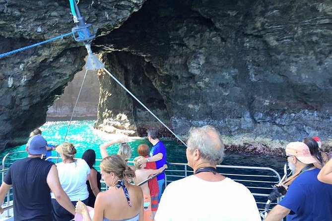 Deluxe Na Pali Morning Snorkel Tour on the Lucky Lady - The real issue: motion sickness