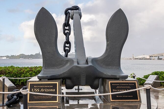Deluxe Pearl Harbor USS Arizona Memorial and Honolulu City Tour - What to bring, and what to leave behind