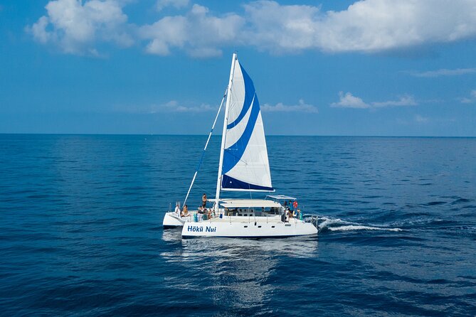 Deluxe Sail & Snorkel to the Captain Cook Monument - Sailing from Keauhou Bay along the Kona coast
