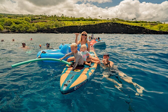 Deluxe Snorkel & Dolphin Watch Aboard a Luxury Catamaran from Kailua-Kona - A big catamaran cruise along Kona’s Gold Coast