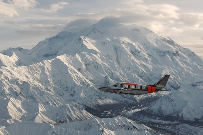 Denali Peak Sightseeing by Plane - From your hotel to the private airstrip