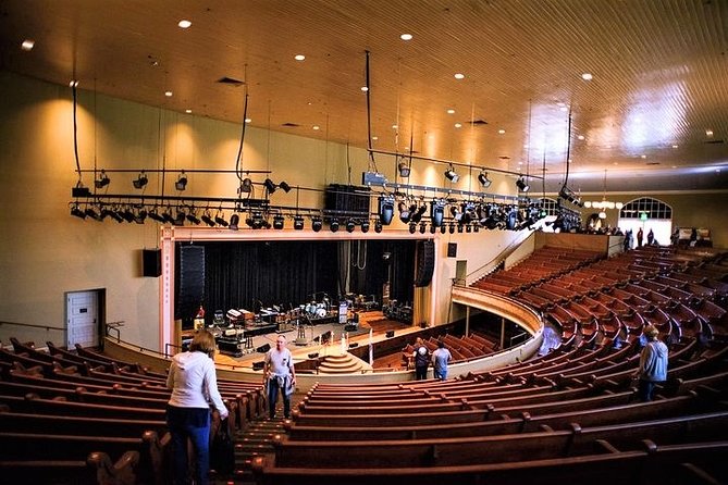 Discover Nashville City Tour with Entry to Ryman & Country Music Hall of Fame - Entering Ryman Auditorium, Nashville’s Mother Church