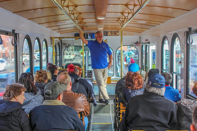 Discover Portland City and Lighthouse Tour - Wadsworth-Longfellow House and Congress Street