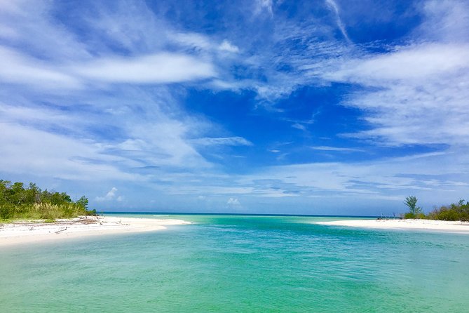 Dolphin and Shelling Cruise for up to 12 people - Leaving Goodland for the Ten Thousand Islands