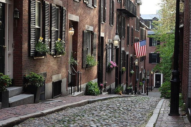 Downtown Freedom Trail, Beacon Hill & Back Bay Walking Tour - From State Street into Boston’s revolutionary core