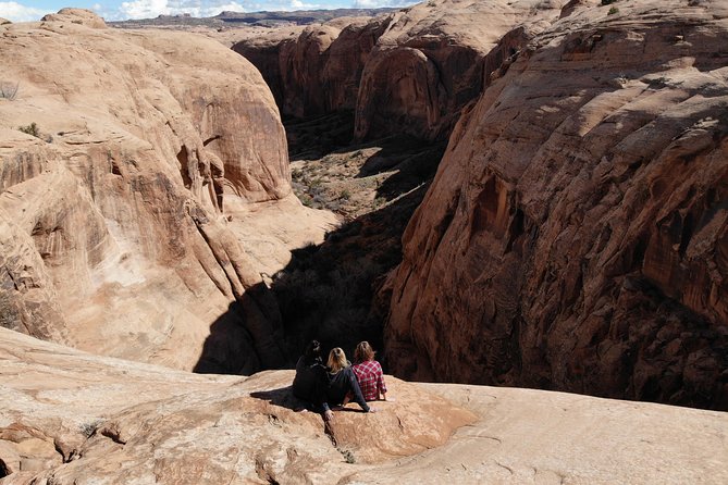 Exciting and Scenic Off-Road Guided Tour of Moab's Backcountry!!! - Is the physical effort really low?