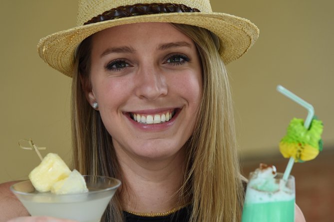 French Quarter Small-Group Cocktail and Foodie Crawl - Four stops, changing menus, and classic New Orleans bites