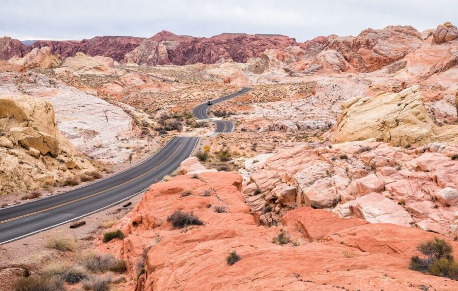 From Las Vegas: Valley of Fire State Park Tour - Entering the red-rock world of Valley of Fire