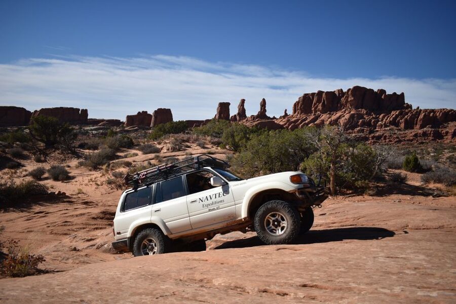 From Moab: Half-Day Arches National Park 4x4 Driving Tour - Key points to know before you book