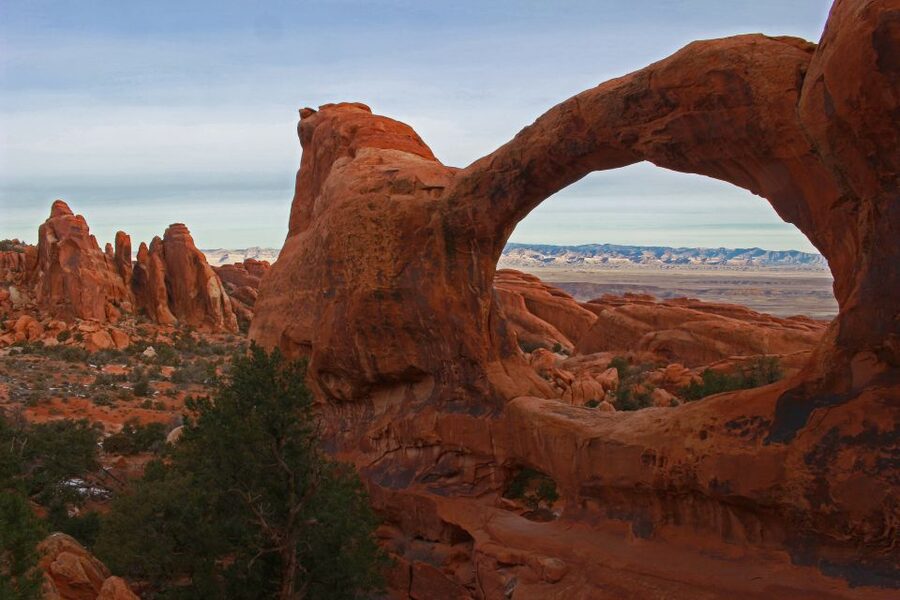 From Moab: Half-Day Arches National Park 4x4 Driving Tour - Tower Arch and the best short walk