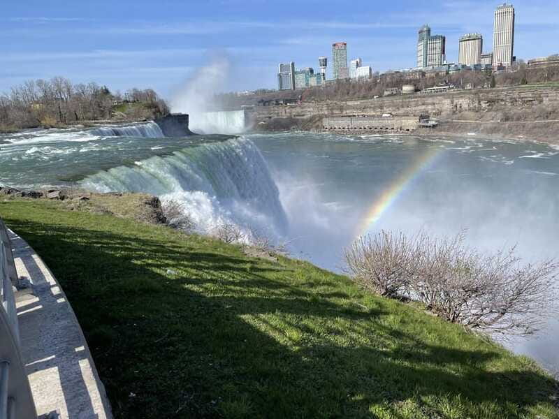 From NYC: Guided Niagara Falls Full-Day Trip - Bridal Veil Falls and the Canadian-side viewpoint