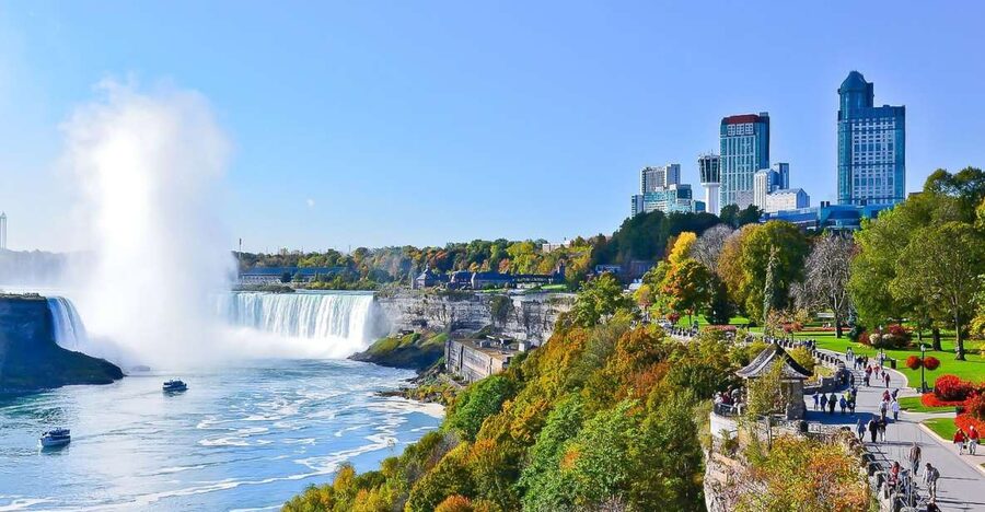 From NYC: Niagara Falls Full-Day Tour with Maid of the Mist - Guides, drivers, and the human side of the tour