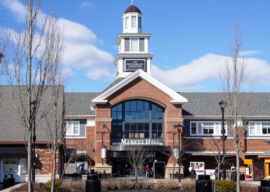 From NYC: Woodbury Common Premium Outlets Shopping Tour - Key points to know before you book
