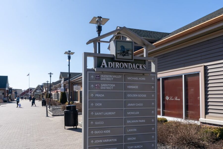 From NYC: Woodbury Common Premium Outlets Shopping Tour - How much time should you allow?